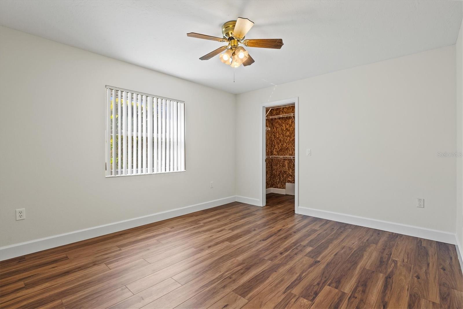 Image 32 of 80 For 1983 White Feather Lane