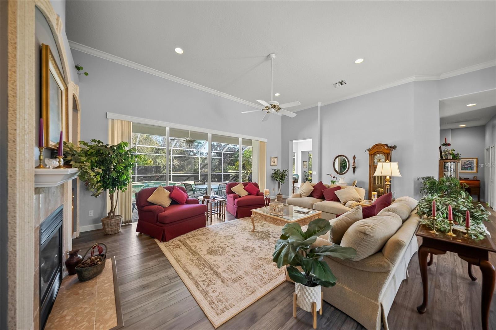 Image 17 of 68 For 8489 Eagle Preserve Way