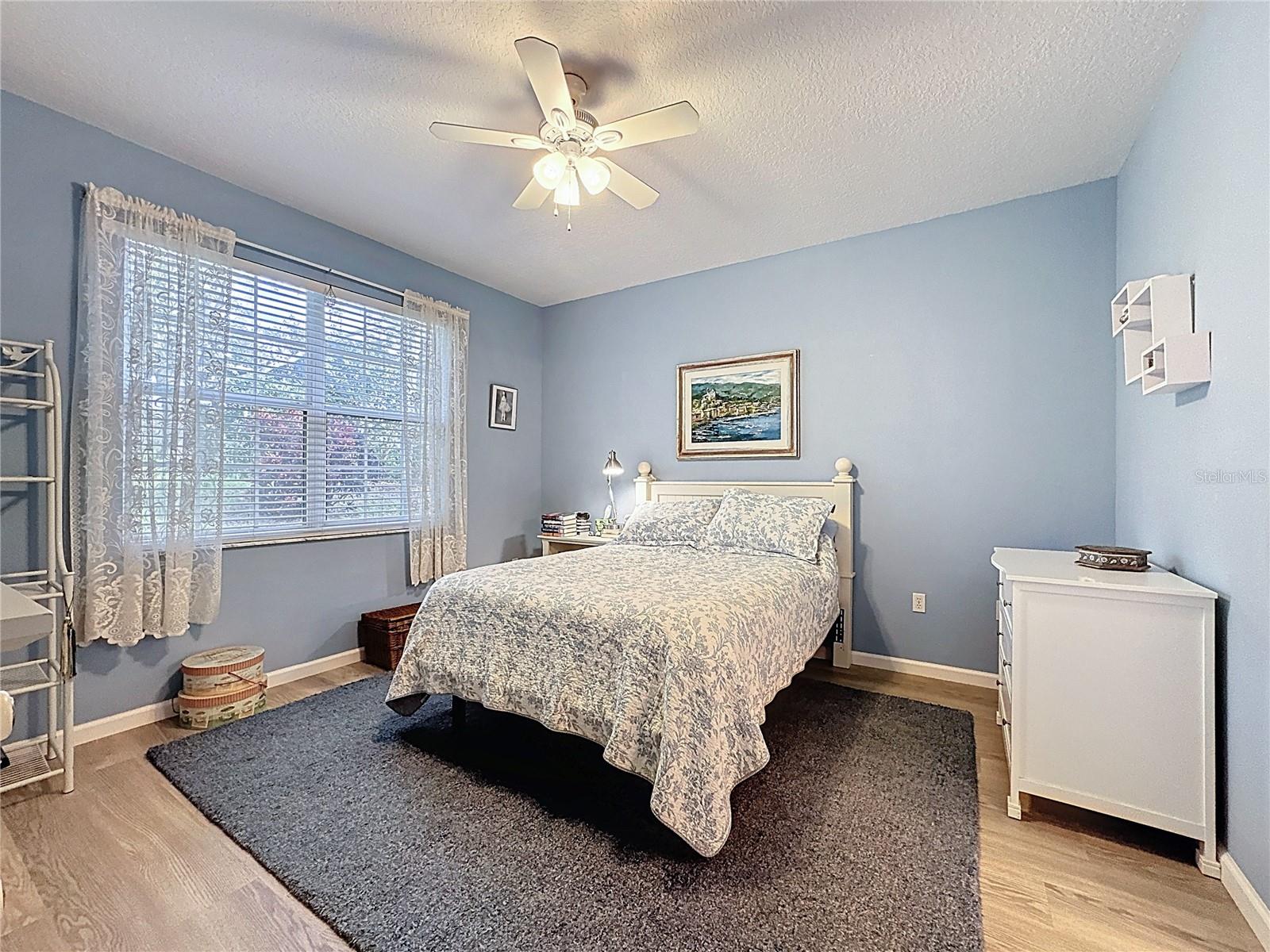 Image 13 of 30 For 8315 Glenrose Way 1414