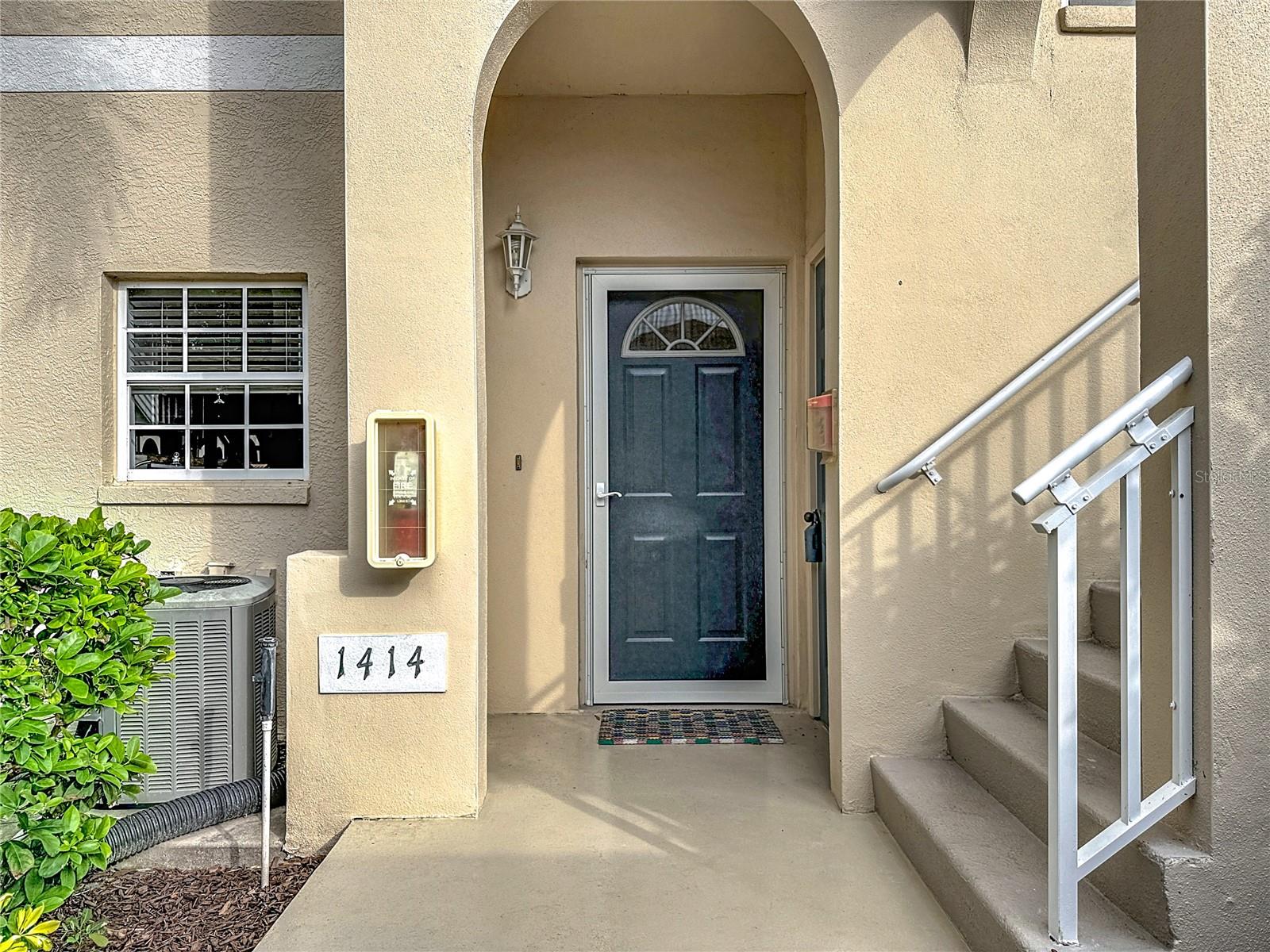 Image 2 of 30 For 8315 Glenrose Way 1414