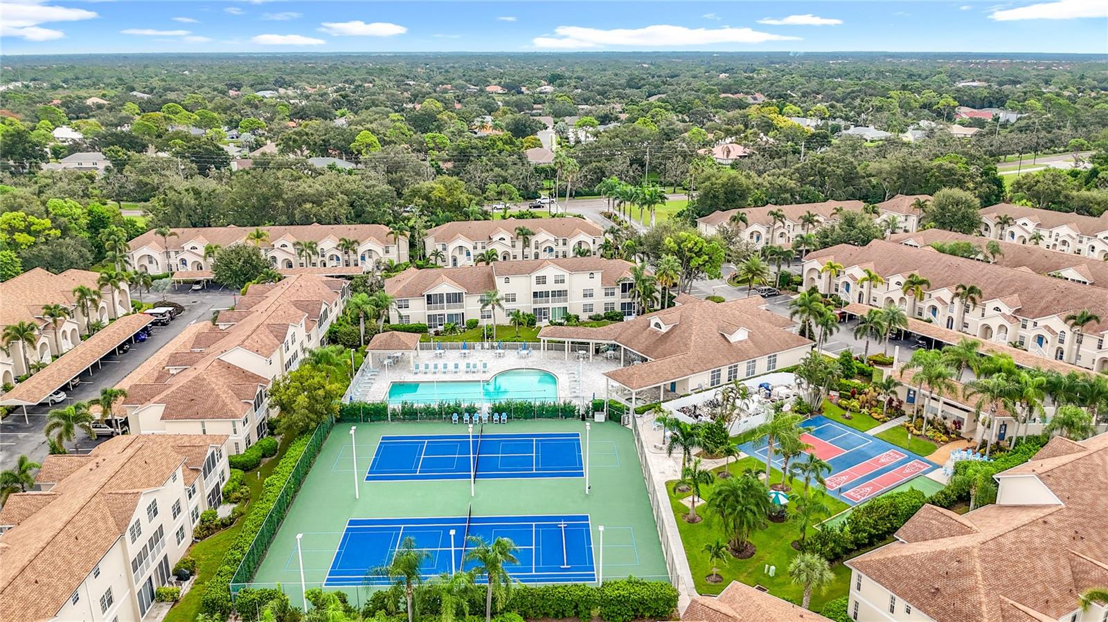 Image 23 of 30 For 8315 Glenrose Way 1414