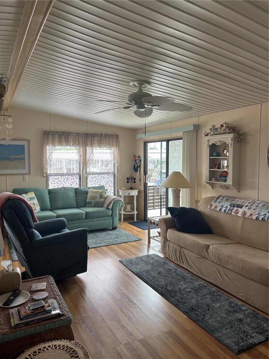 Image 2 of 7 For 2036 Mobile Estates Drive