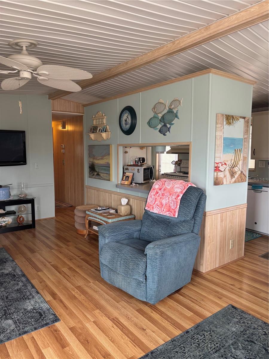 Image 3 of 7 For 2036 Mobile Estates Drive