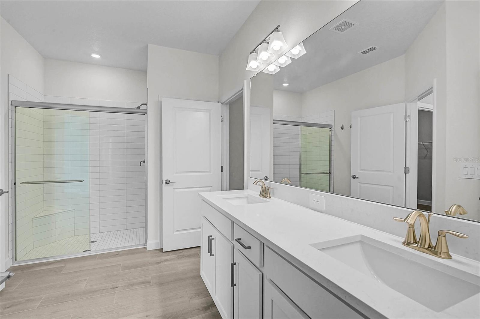 Image 14 of 27 For 11923 Lilac Pearl Lane