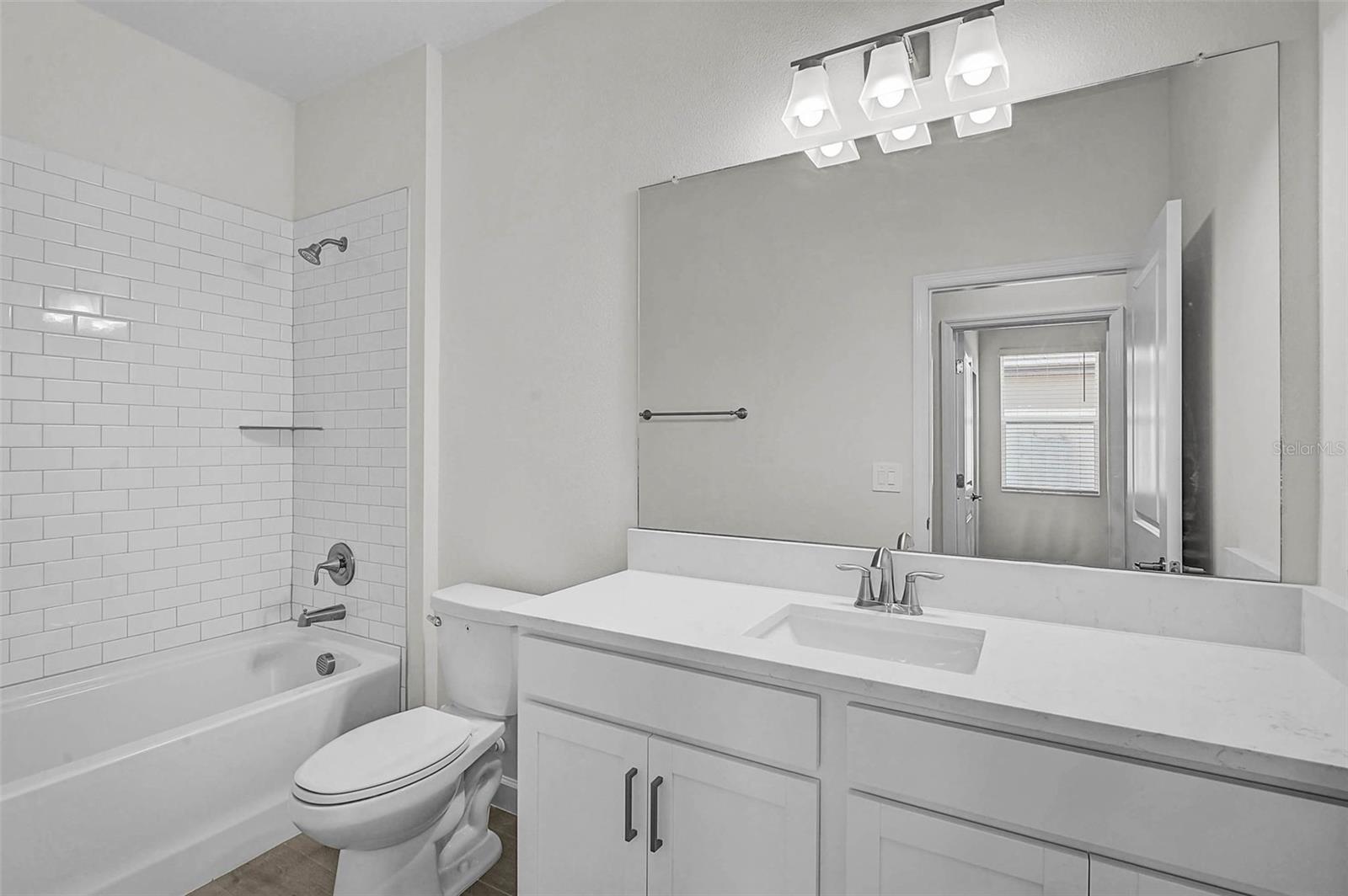 Image 20 of 27 For 11923 Lilac Pearl Lane