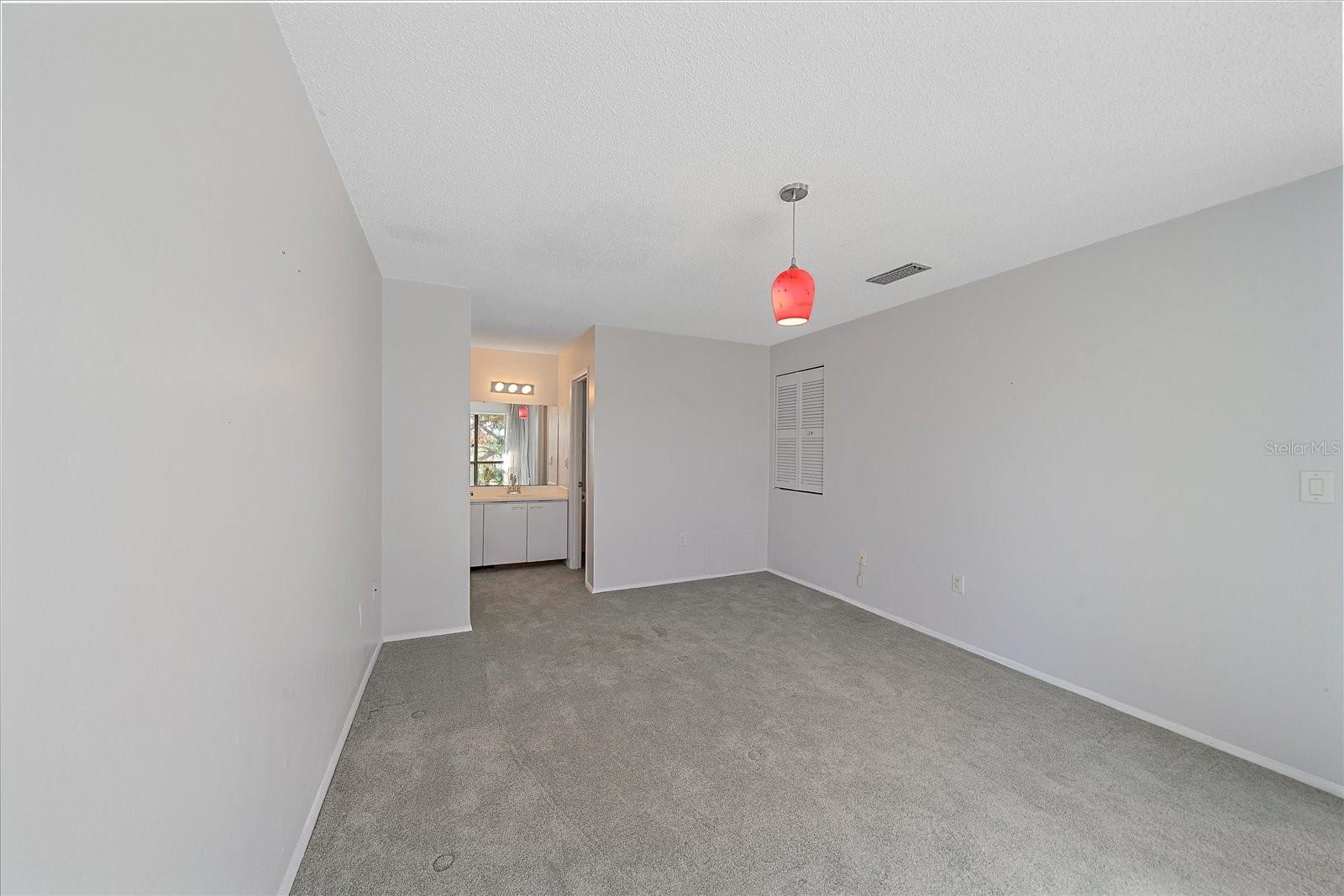 Image 41 of 75 For 6157 Midnight Pass Road B12