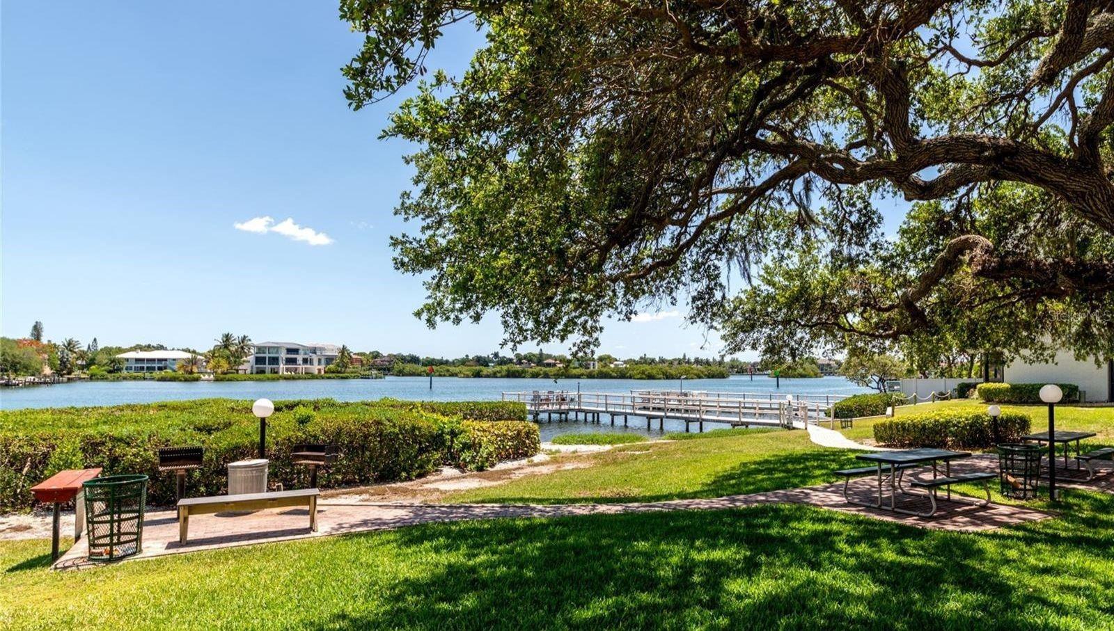 Image 53 of 75 For 6157 Midnight Pass Road B12