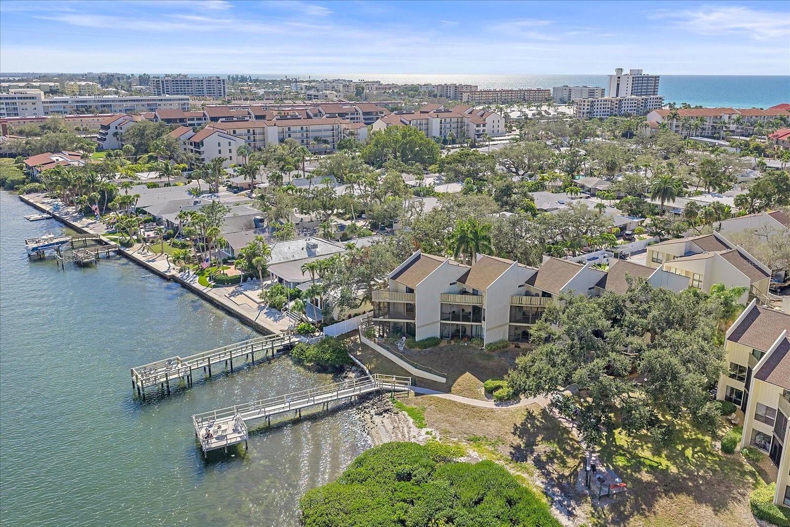 Image 60 of 75 For 6157 Midnight Pass Road B12