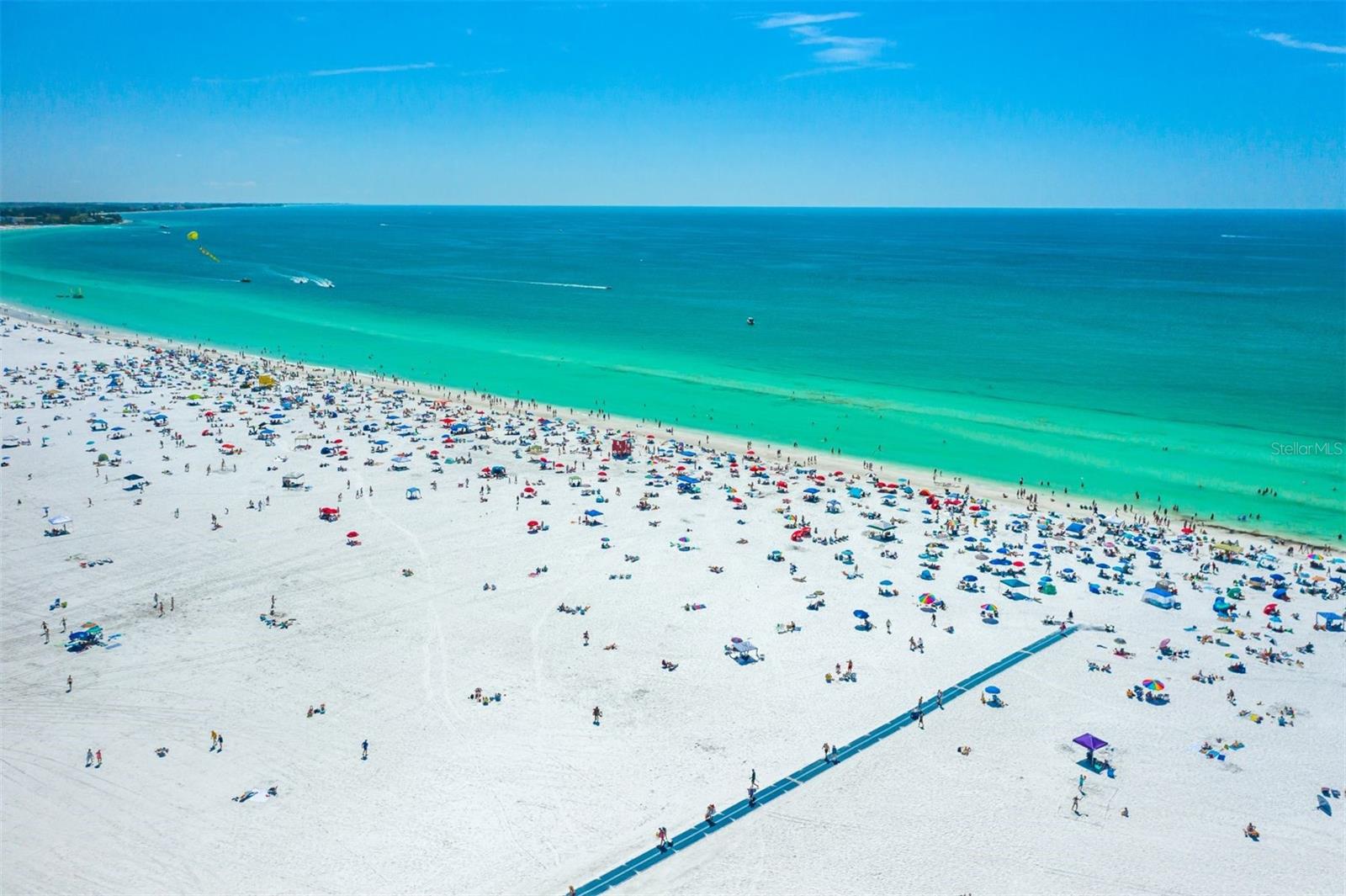 Image 66 of 75 For 6157 Midnight Pass Road B12