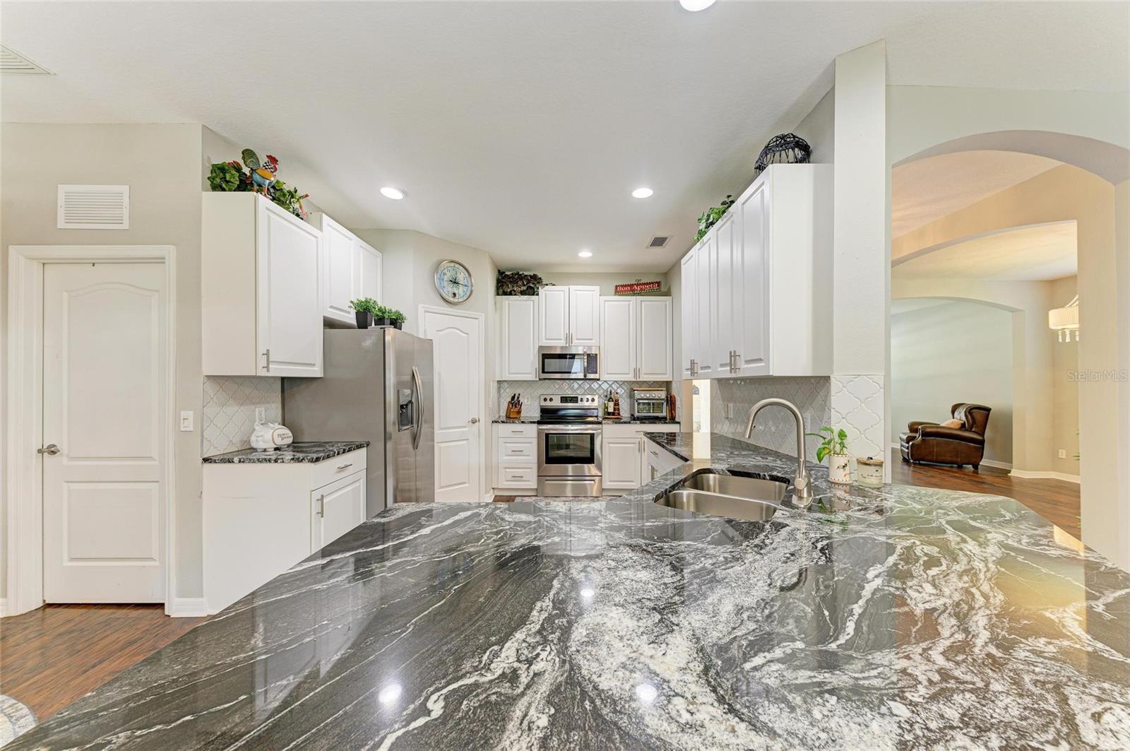 Image 18 of 70 For 3316 61st Terrace E