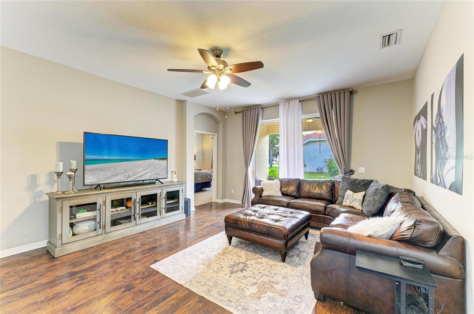 Image 26 of 70 For 3316 61st Terrace E