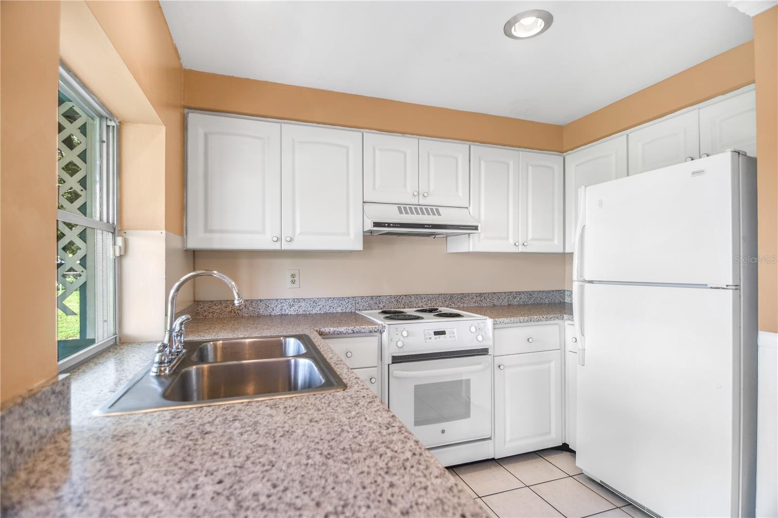 Image 15 of 36 For 3012 52nd Avenue Drive W