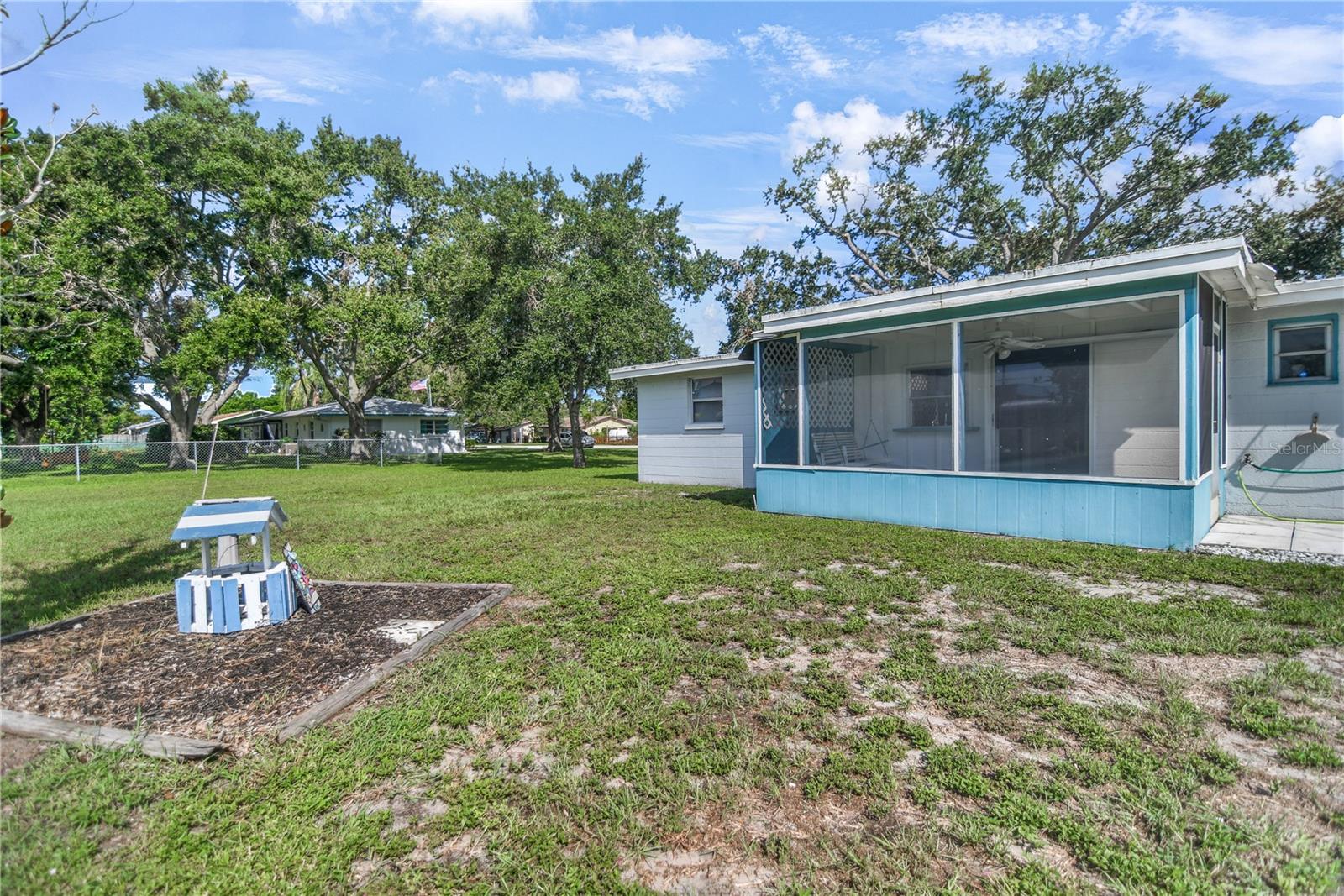 Image 23 of 36 For 3012 52nd Avenue Drive W