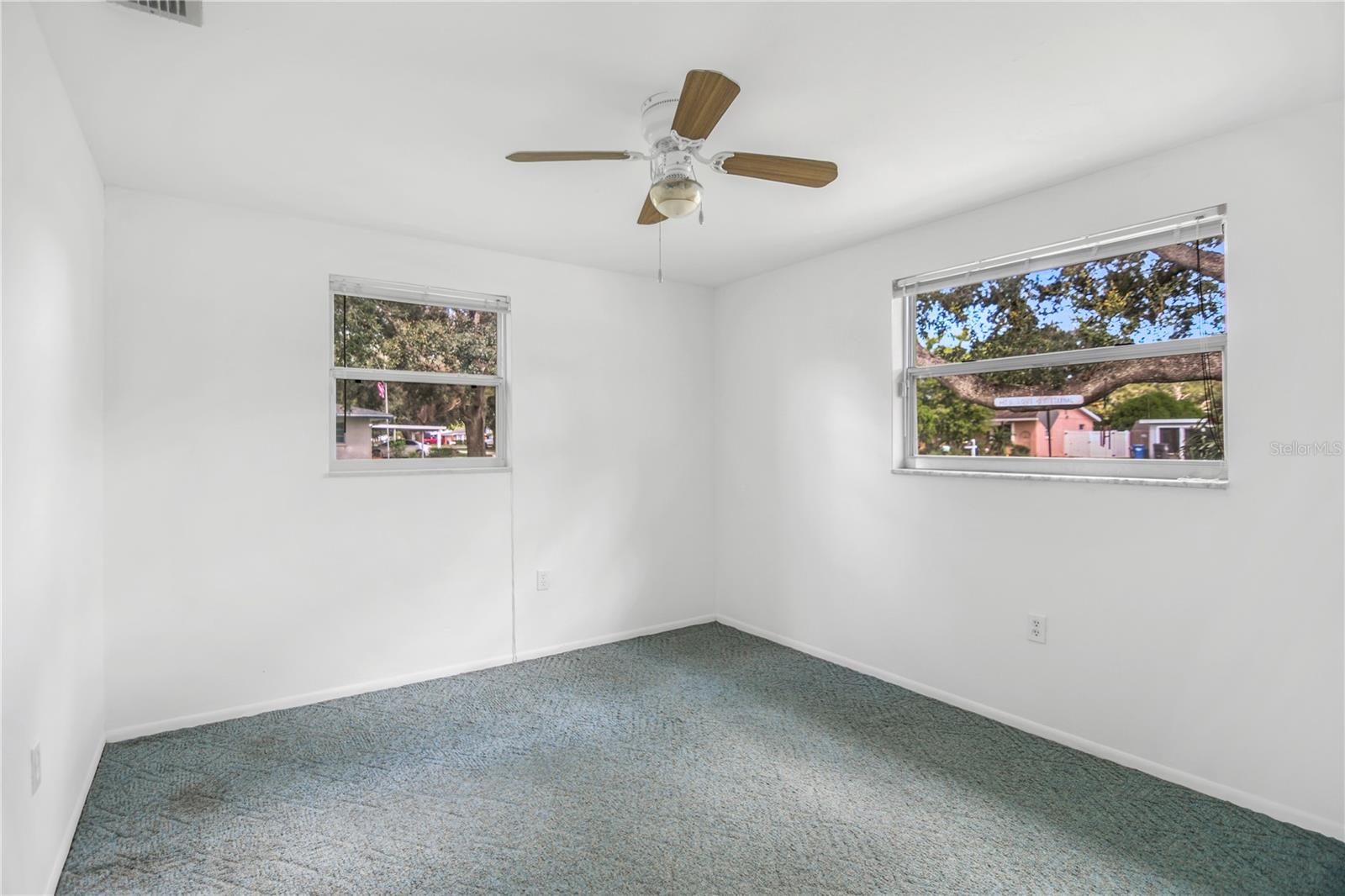 Image 26 of 36 For 3012 52nd Avenue Drive W