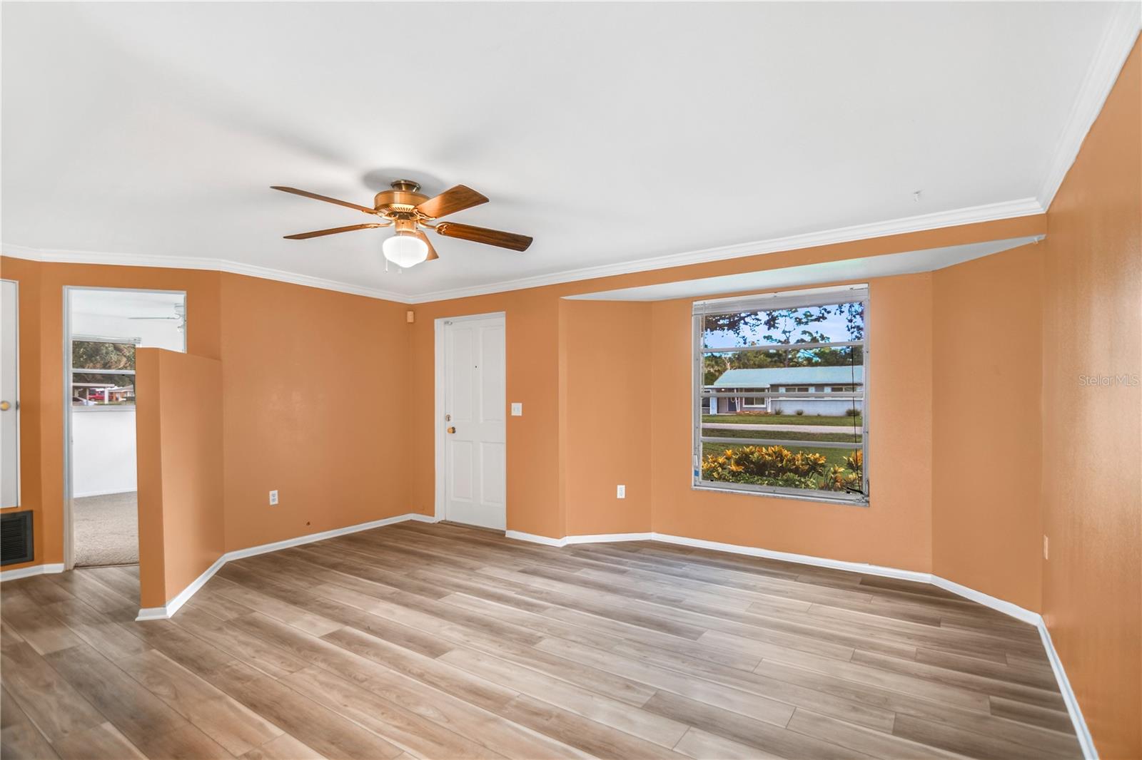 Image 9 of 36 For 3012 52nd Avenue Drive W