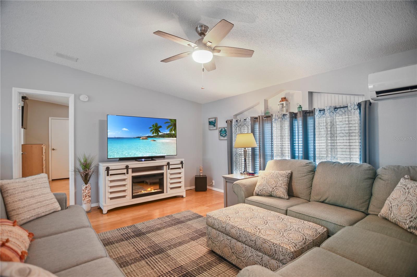 Image 13 of 53 For 5707 45th Street E 223