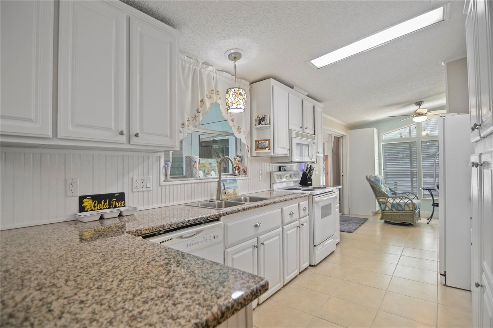 Image 16 of 53 For 5707 45th Street E 223