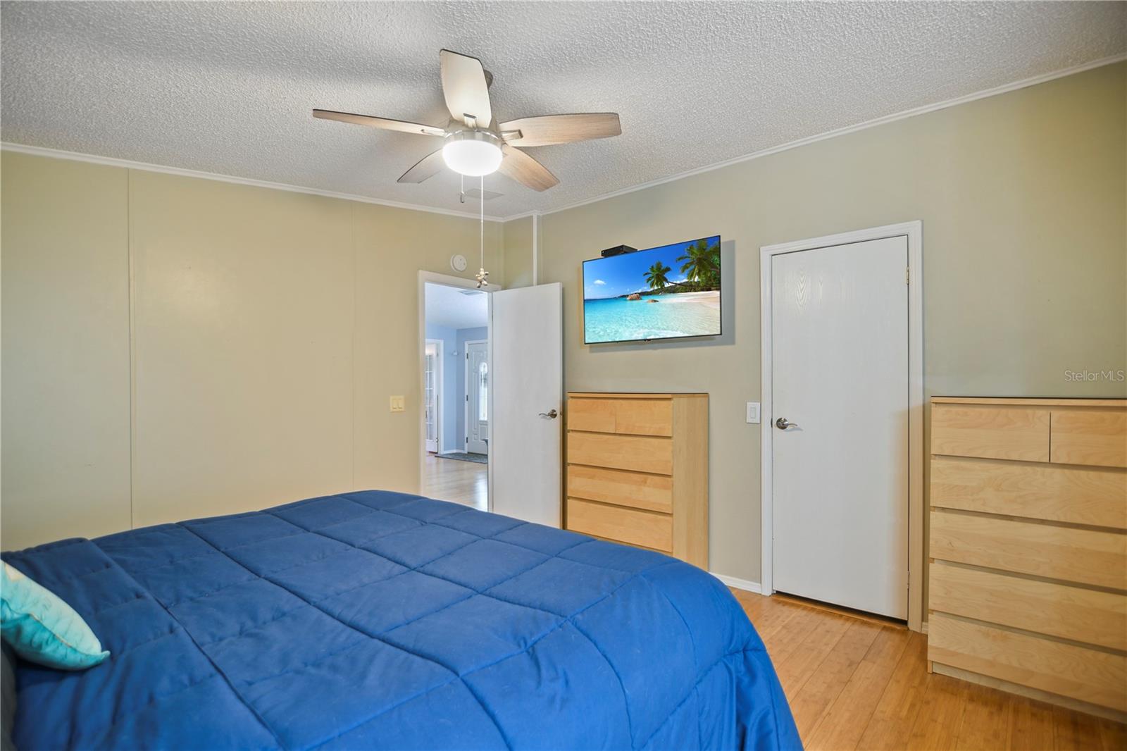 Image 25 of 53 For 5707 45th Street E 223