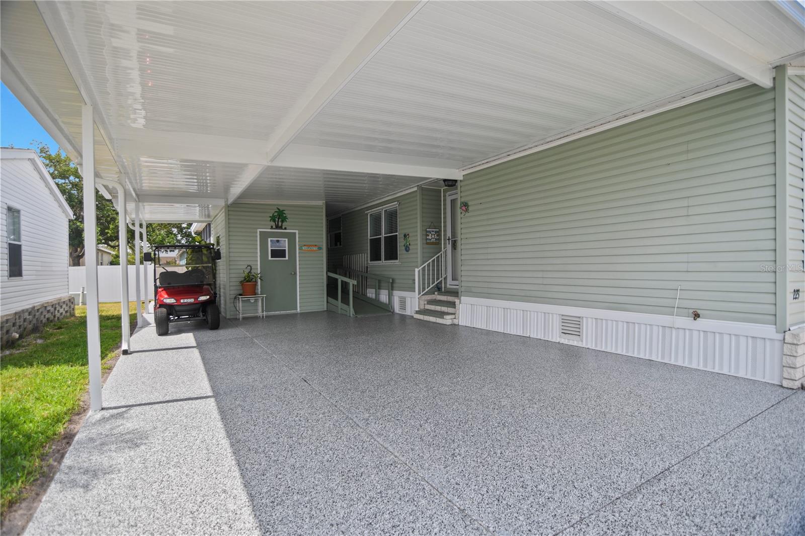 Image 6 of 53 For 5707 45th Street E 223