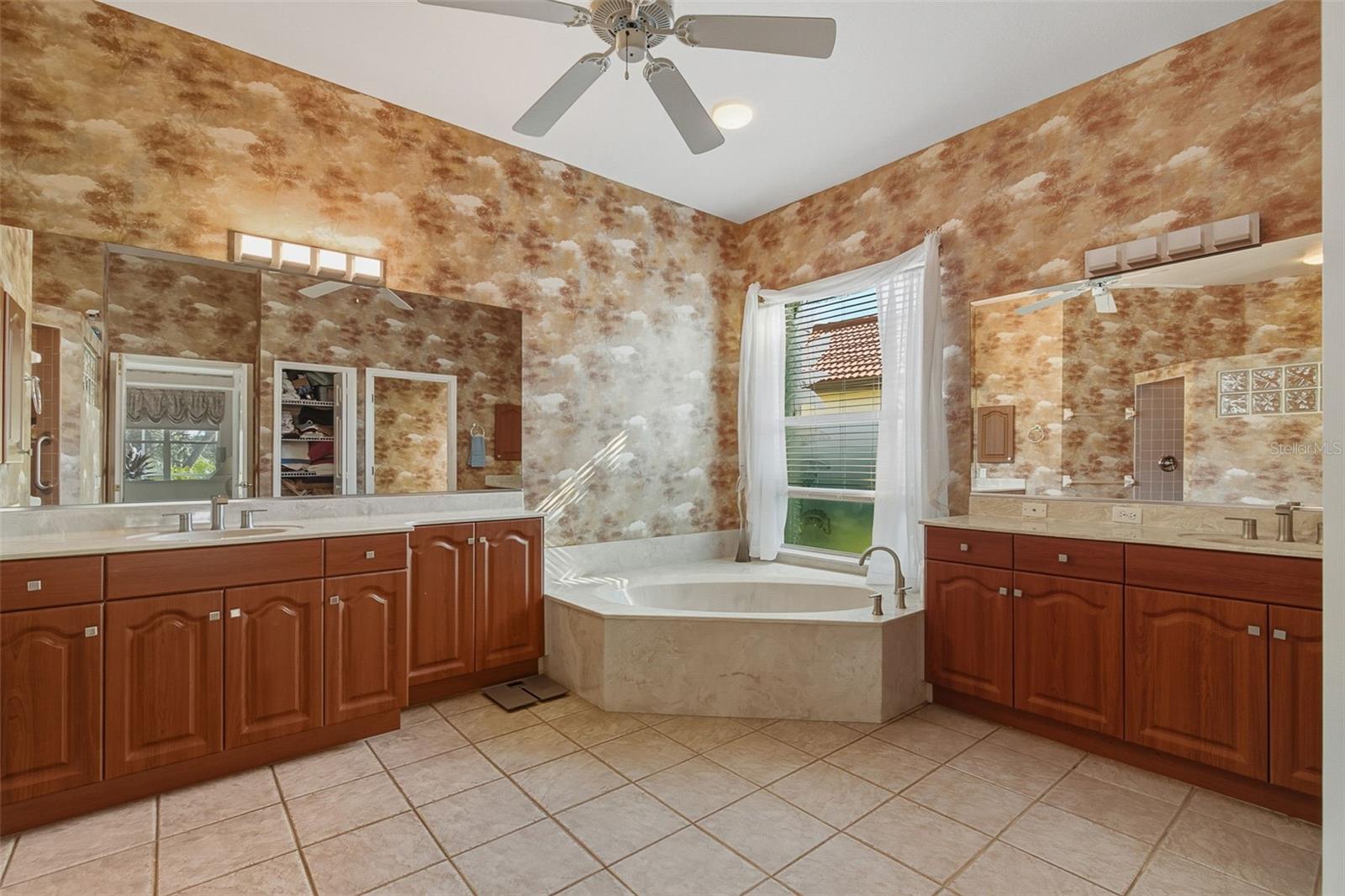 Image 38 of 62 For 2116 Muskogee Trail