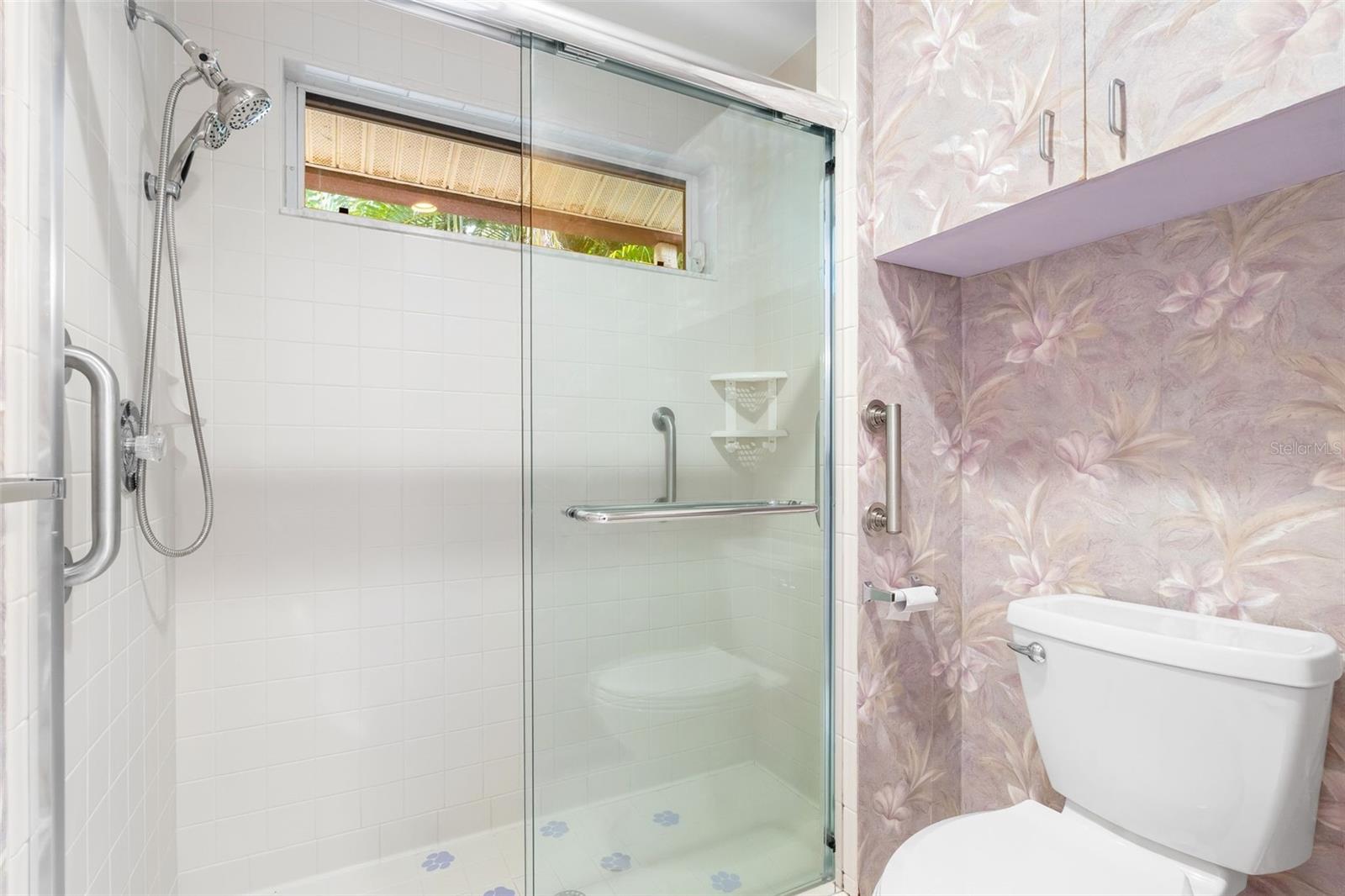 Image 15 of 33 For 4958 Clubview Court E