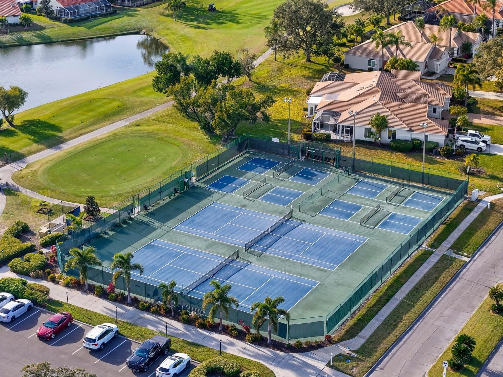 Image 31 of 33 For 4958 Clubview Court E