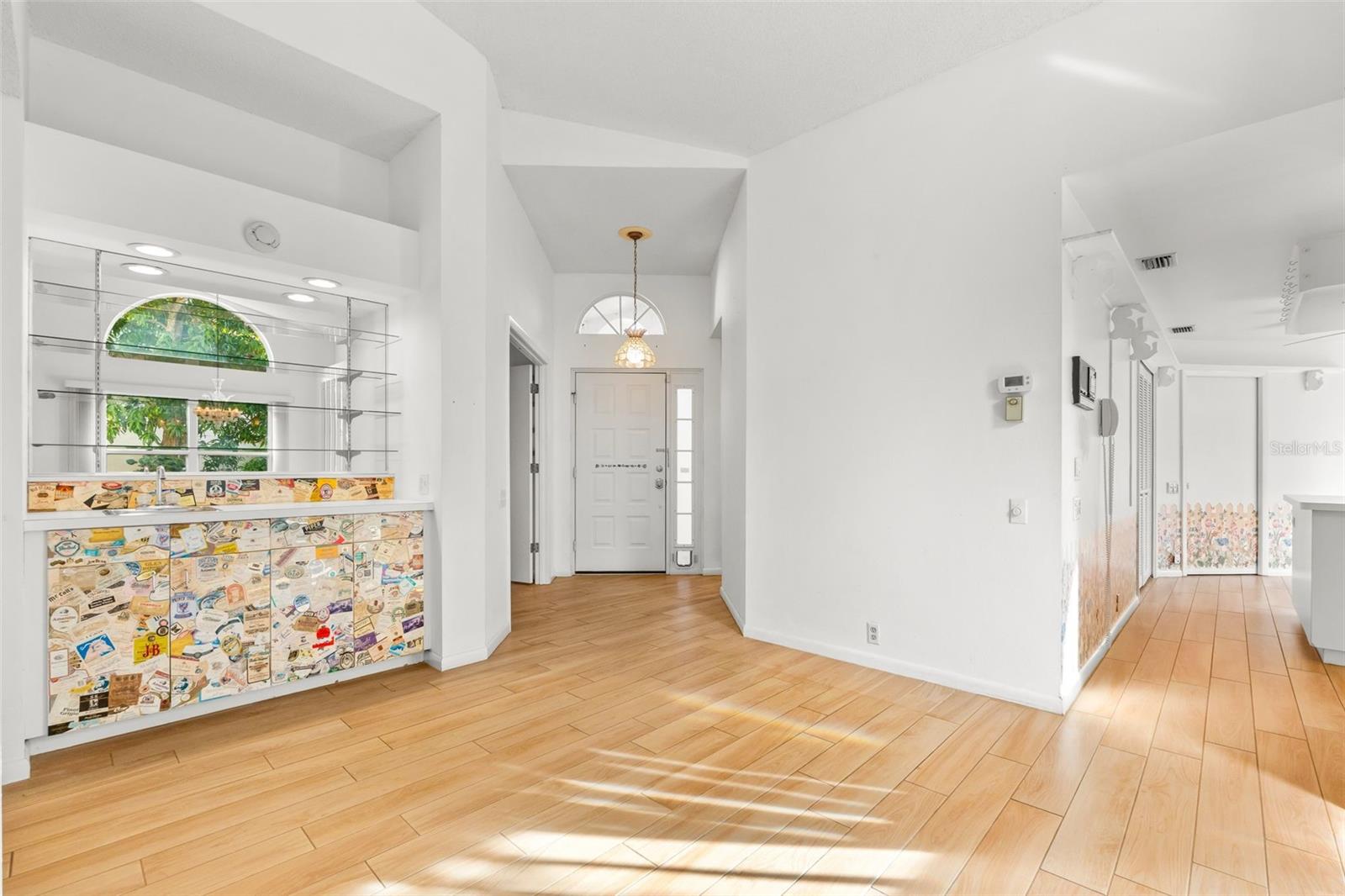 Image 7 of 33 For 4958 Clubview Court E