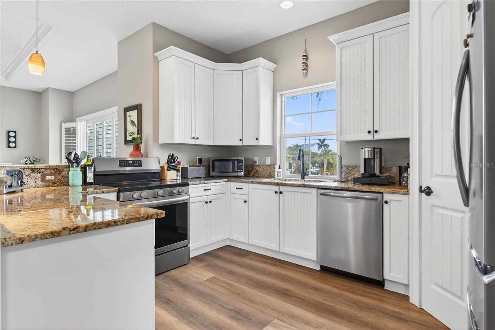 Image 22 of 63 For 412 73rd Street