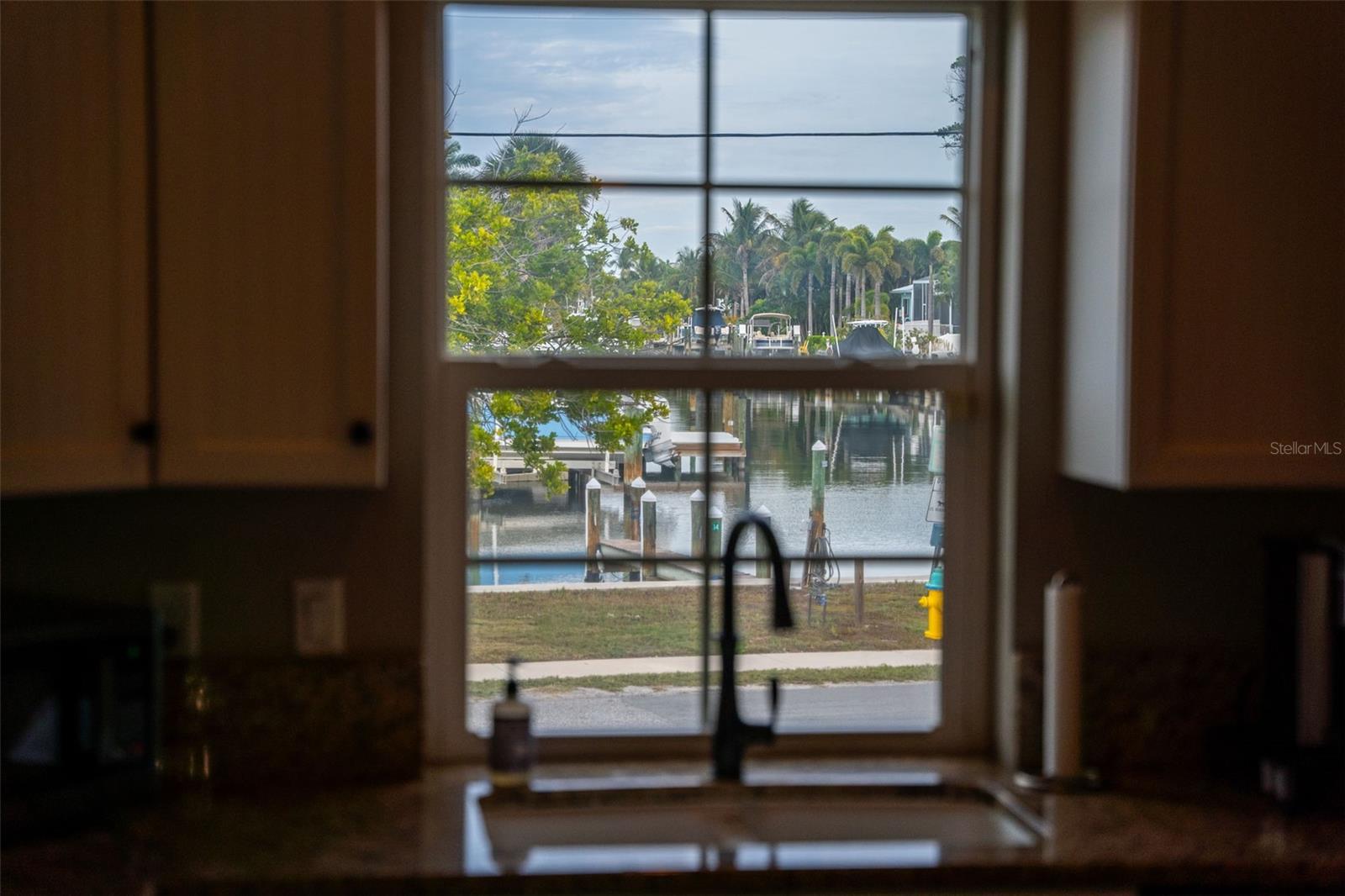 Image 23 of 63 For 412 73rd Street