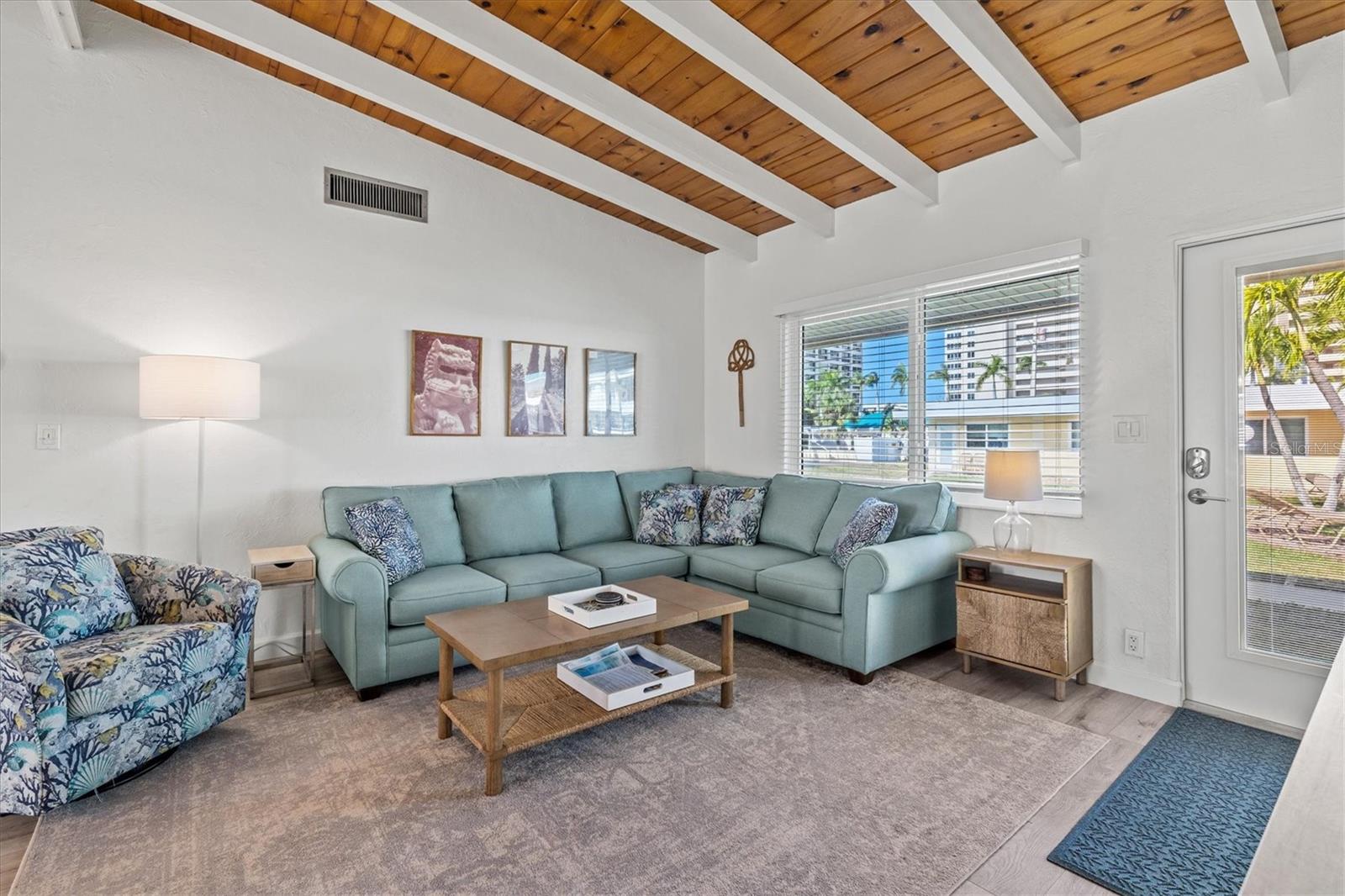 Image 3 of 66 For 6006 Midnight Pass Road 44