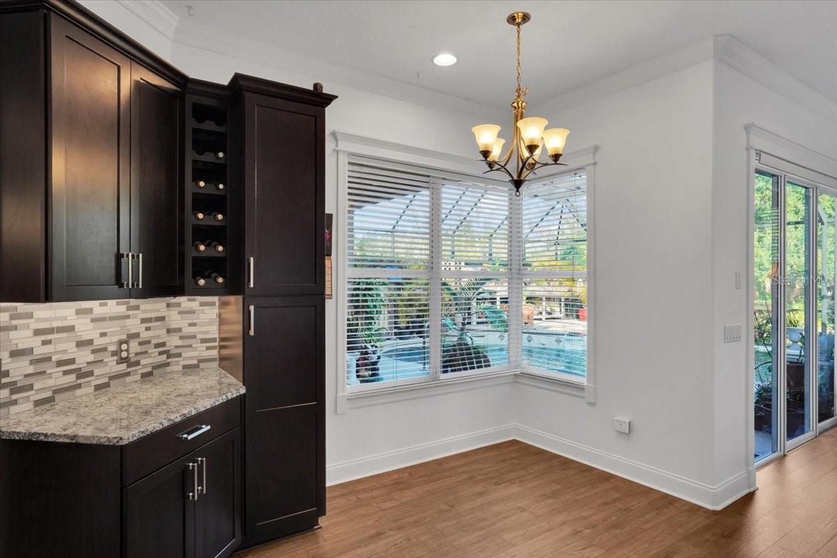 Image 11 of 50 For 7601 226 Street E