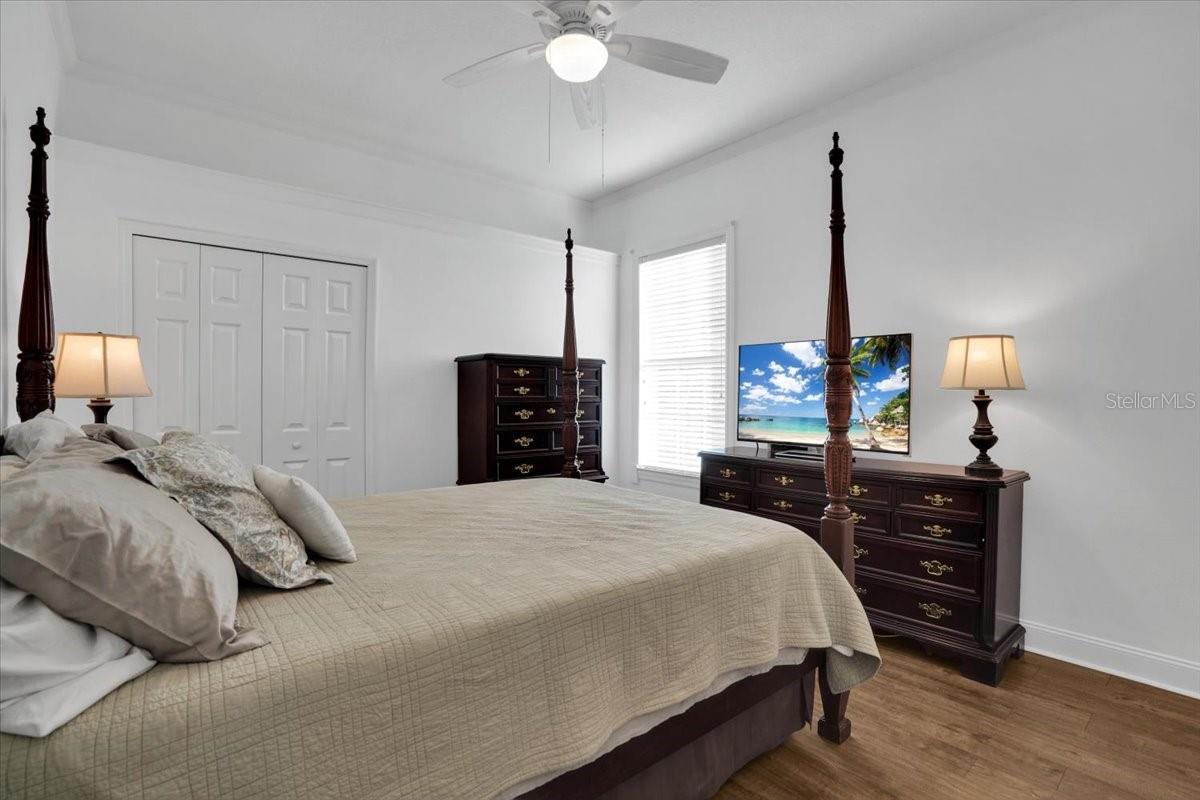 Image 29 of 50 For 7601 226 Street E