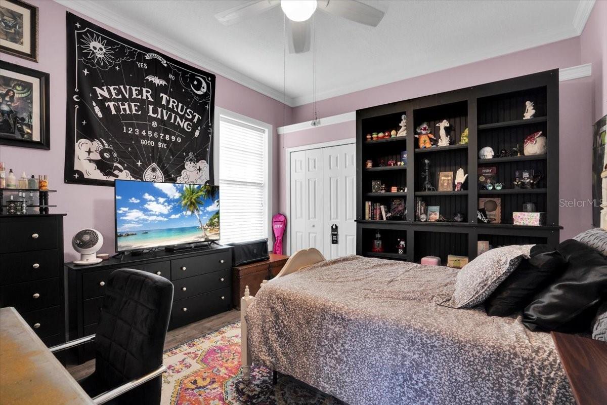 Image 32 of 50 For 7601 226 Street E