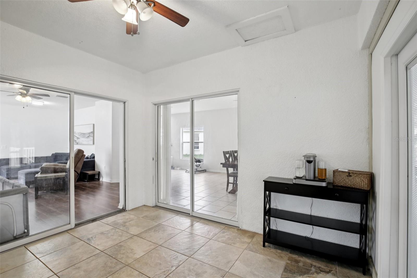 Image 10 of 35 For 3814 Day Bridge Place