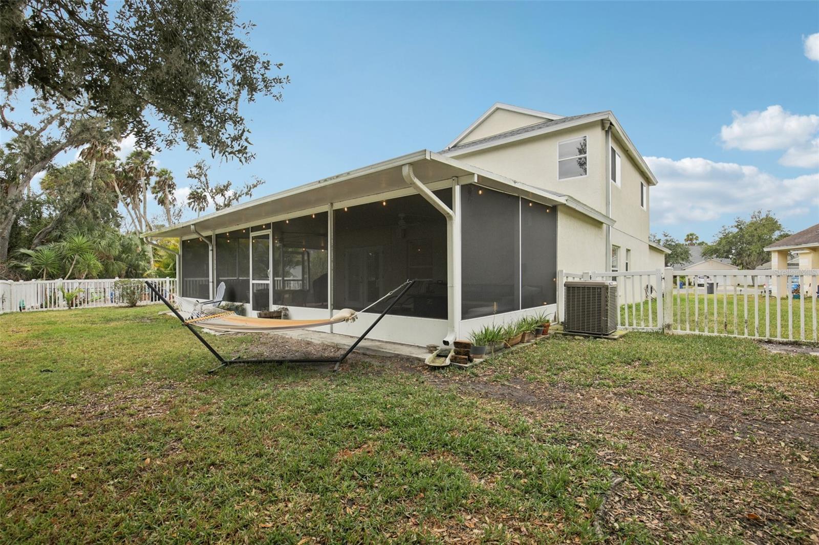 Image 24 of 35 For 3814 Day Bridge Place