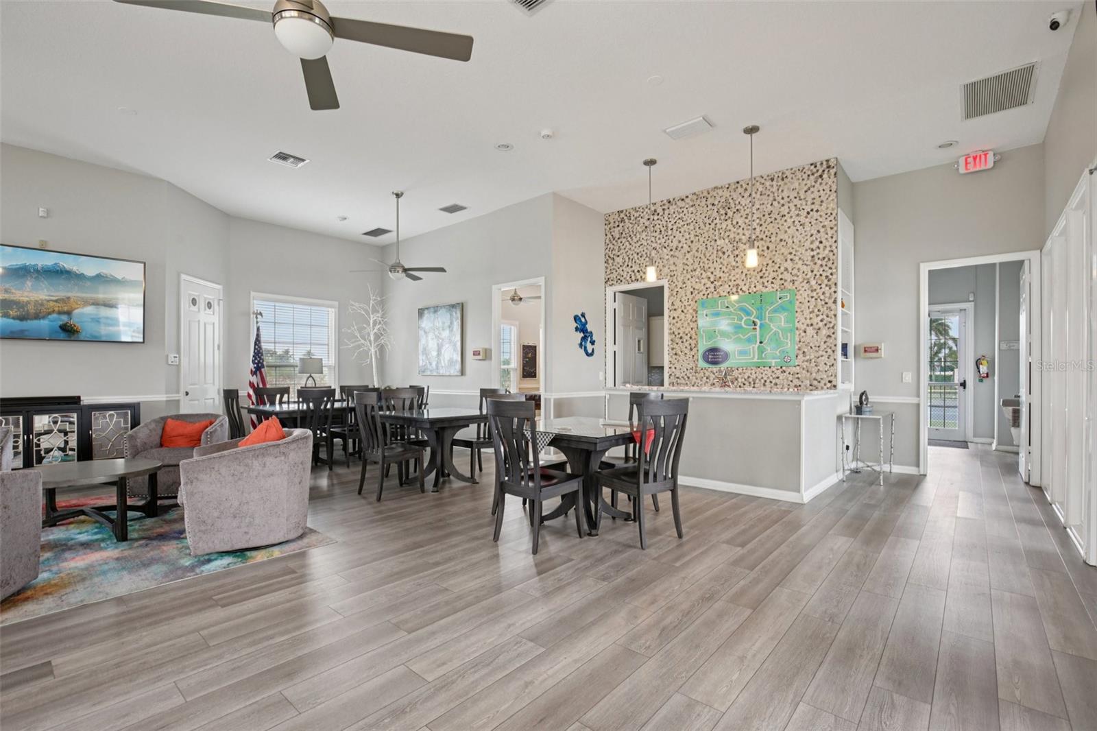 Image 32 of 35 For 3814 Day Bridge Place