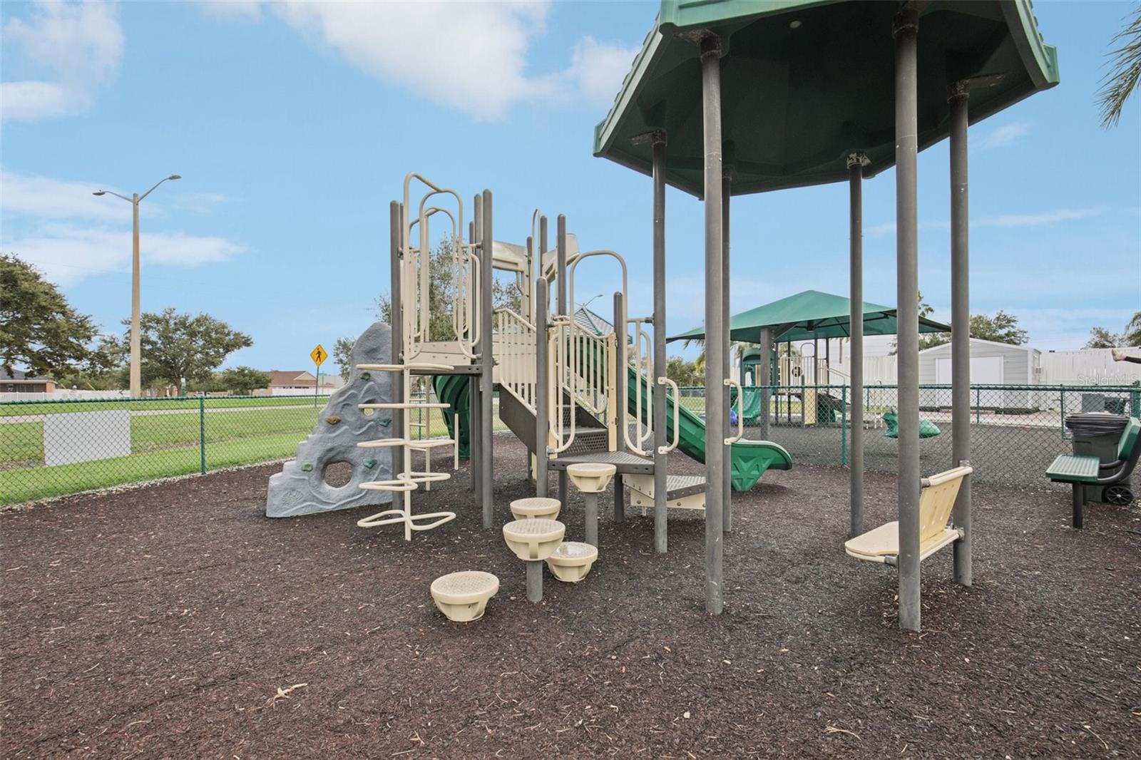 Image 33 of 35 For 3814 Day Bridge Place