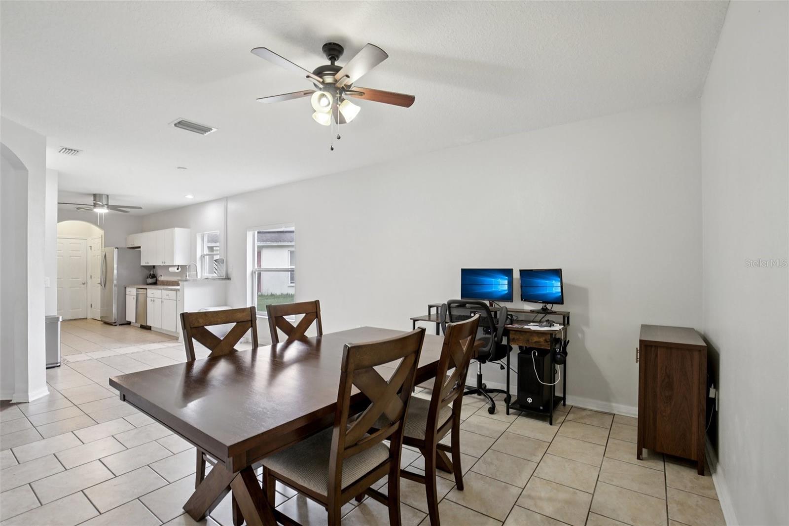 Image 5 of 35 For 3814 Day Bridge Place