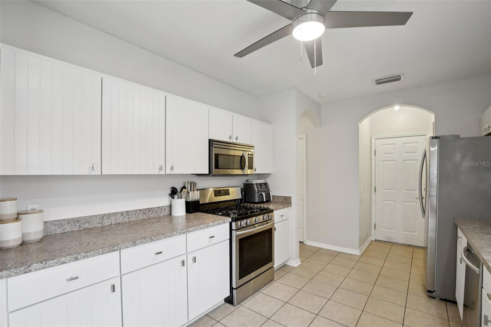 Image 7 of 35 For 3814 Day Bridge Place