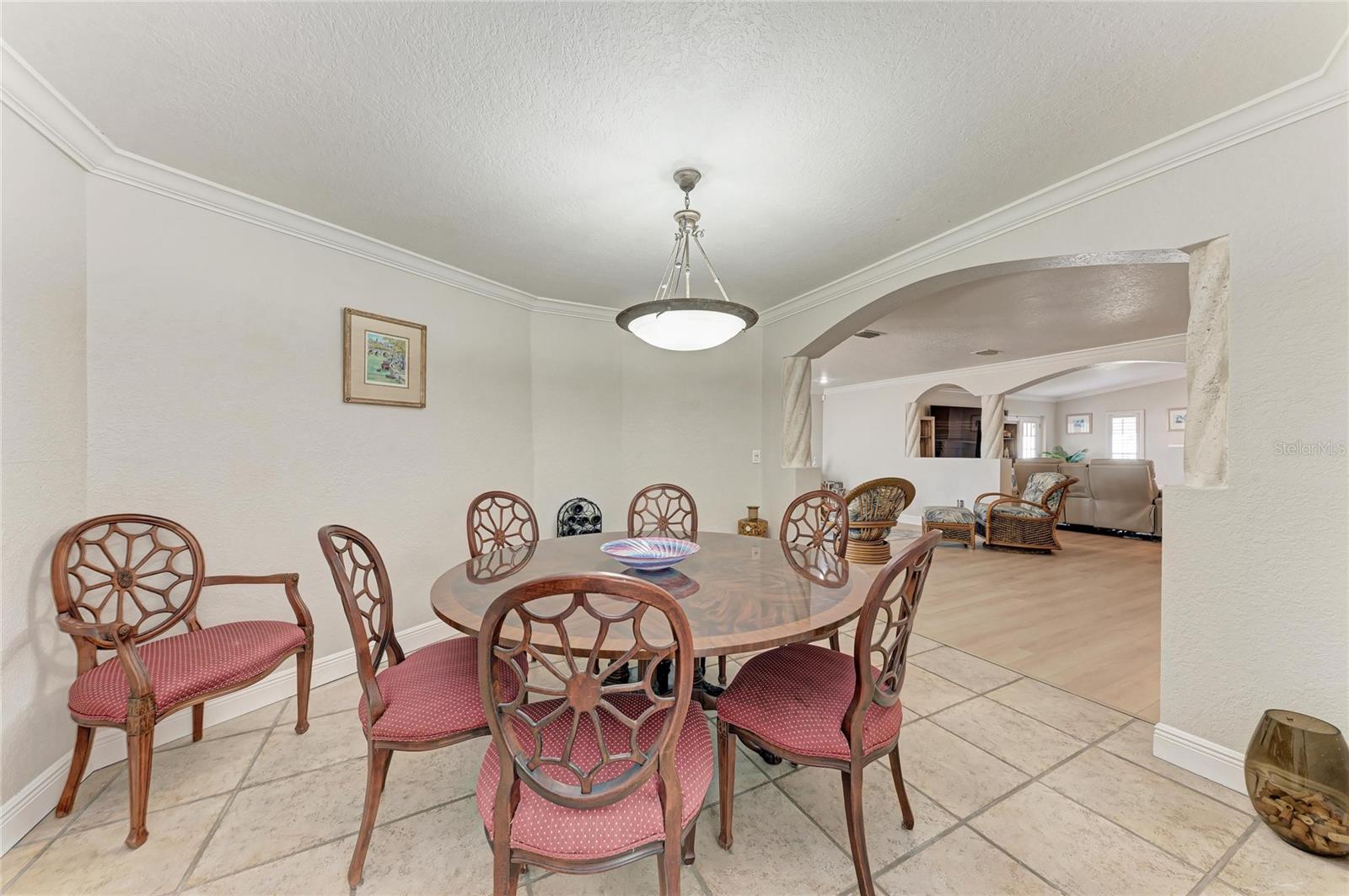 Image 18 of 41 For 411 Harbor View Lane