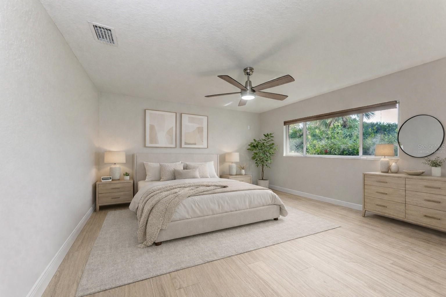 Image 28 of 41 For 411 Harbor View Lane