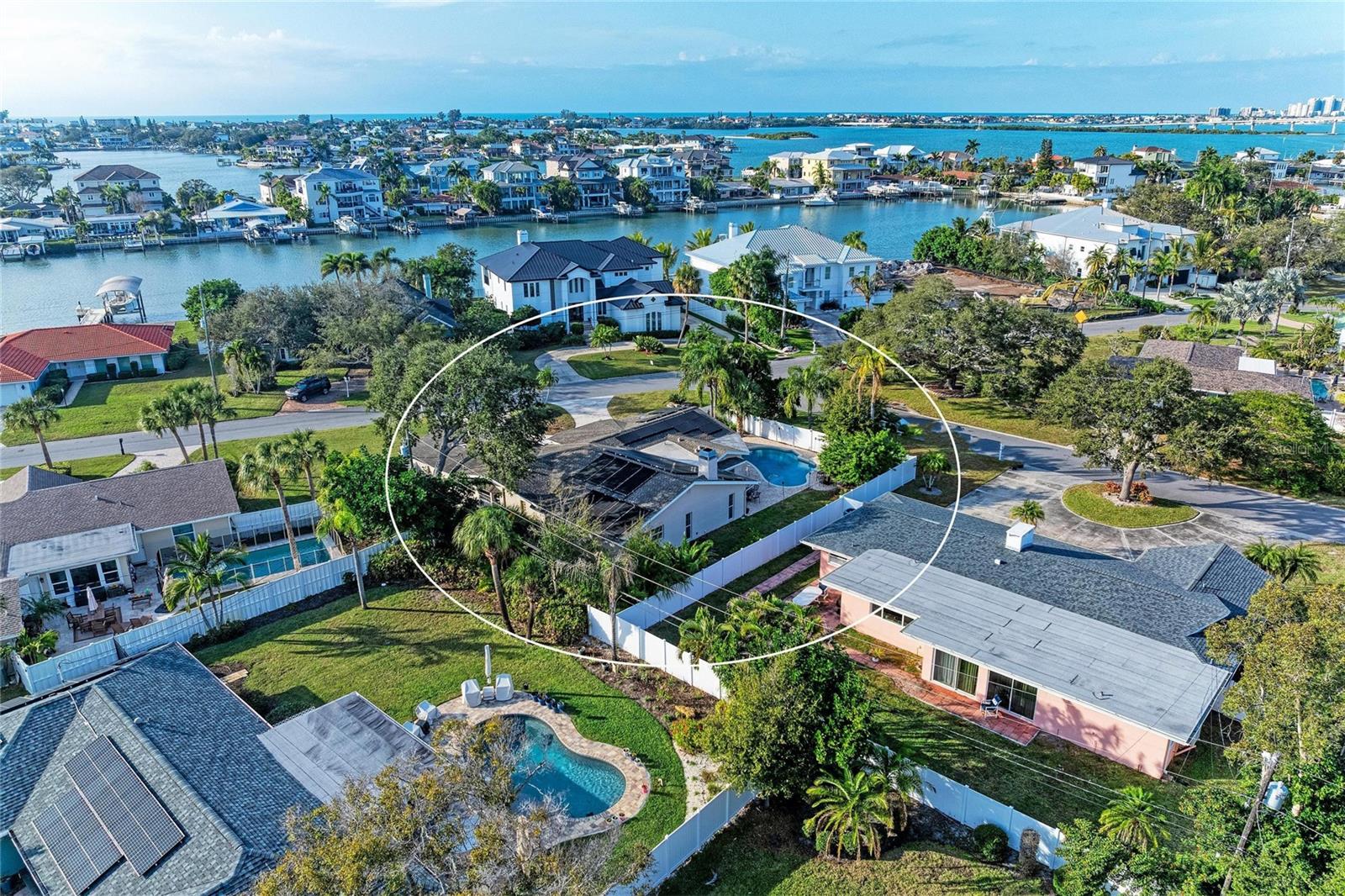 Image 36 of 41 For 411 Harbor View Lane