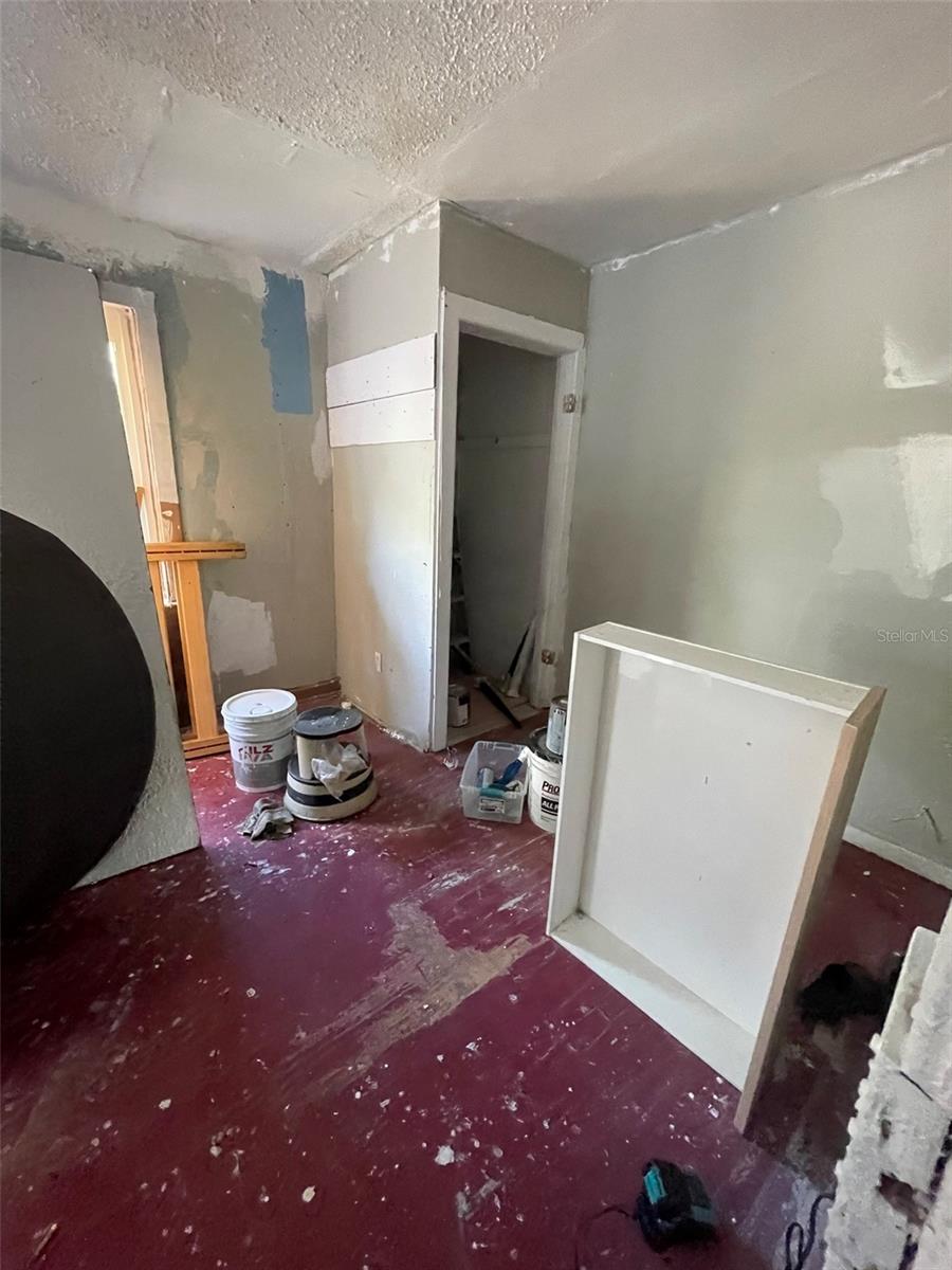 Image 18 of 21 For 858 35th Avenue S