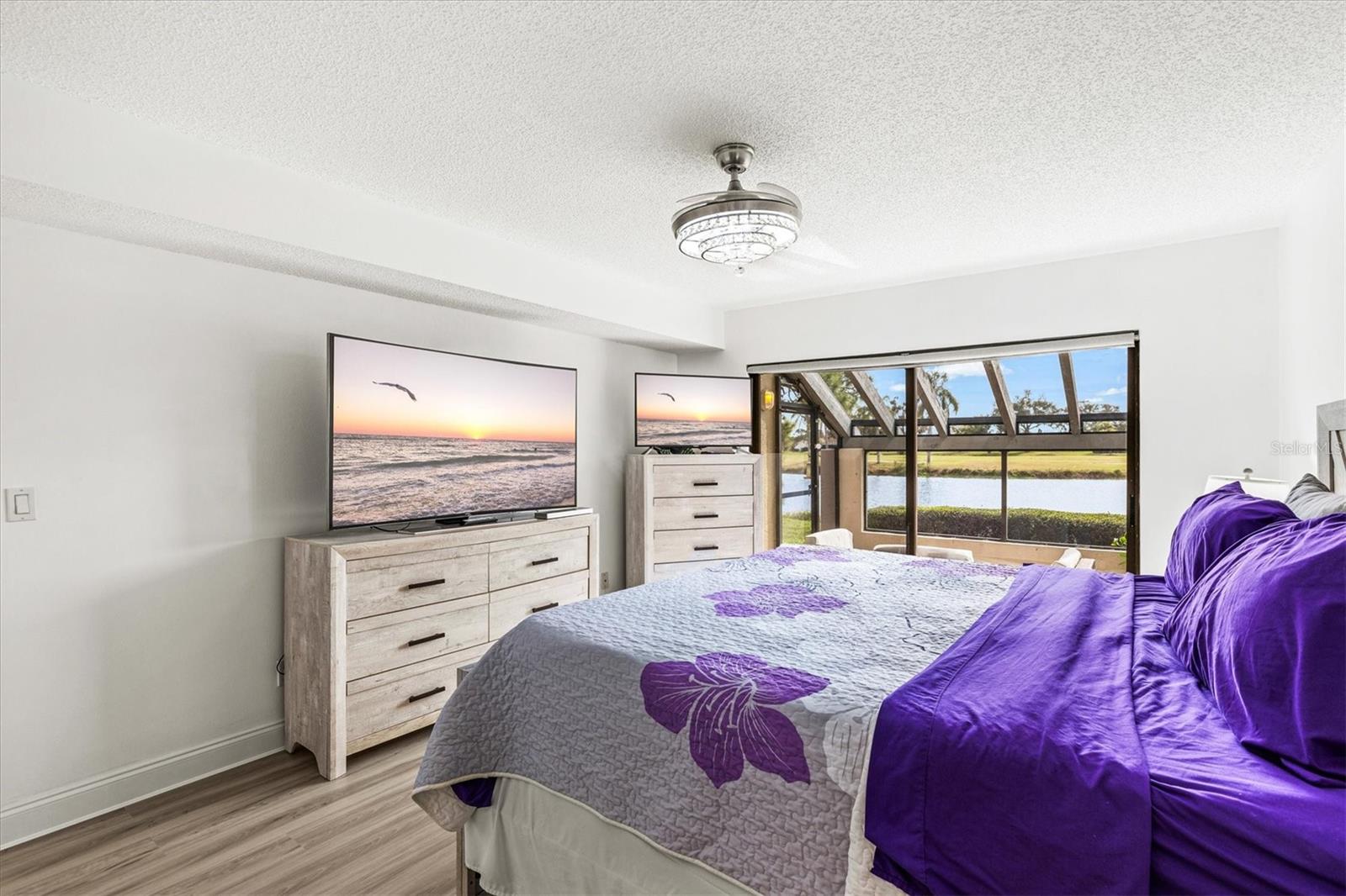 Image 15 of 62 For 2453 Crispin Court F4