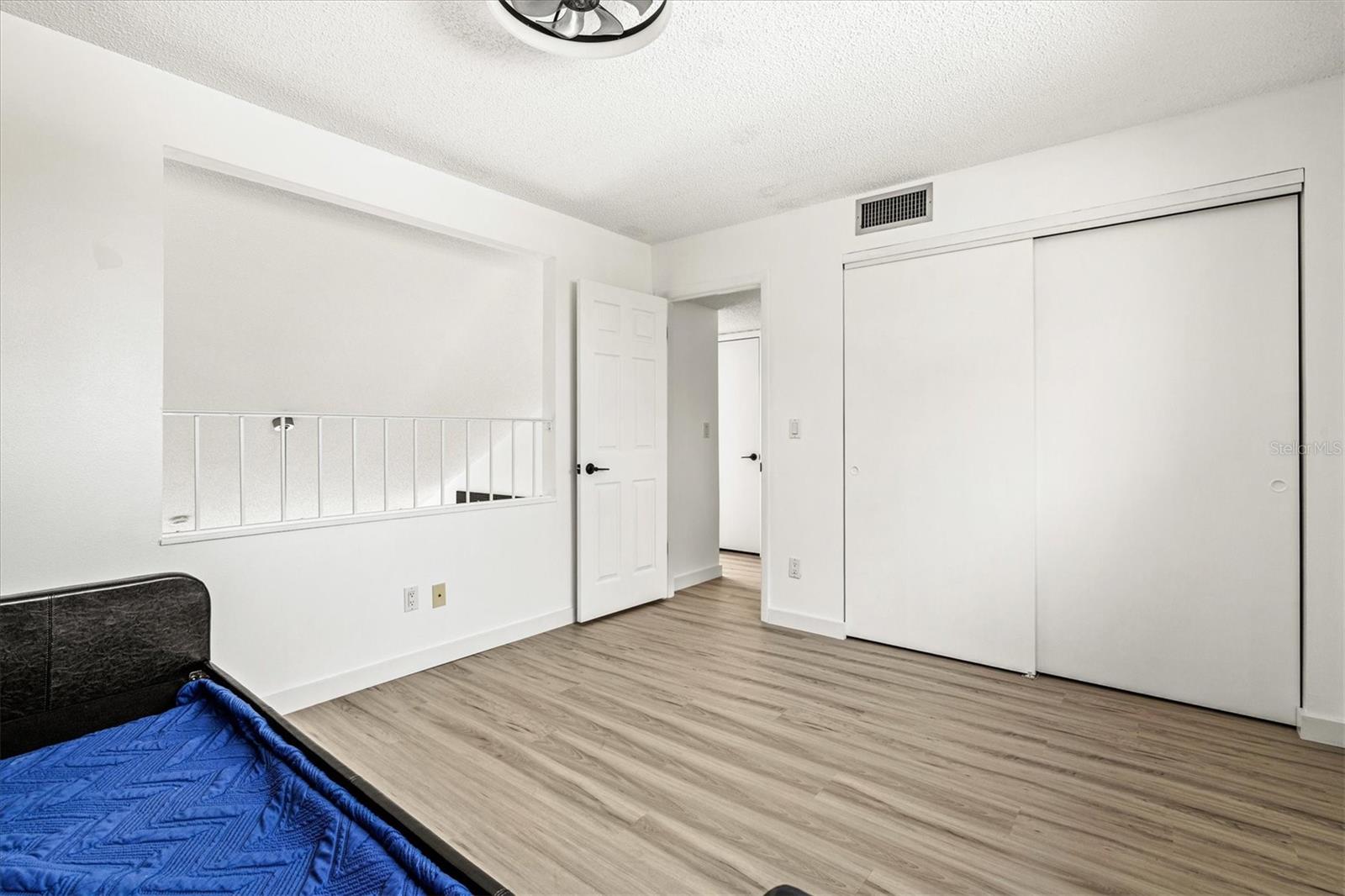 Image 24 of 62 For 2453 Crispin Court F4