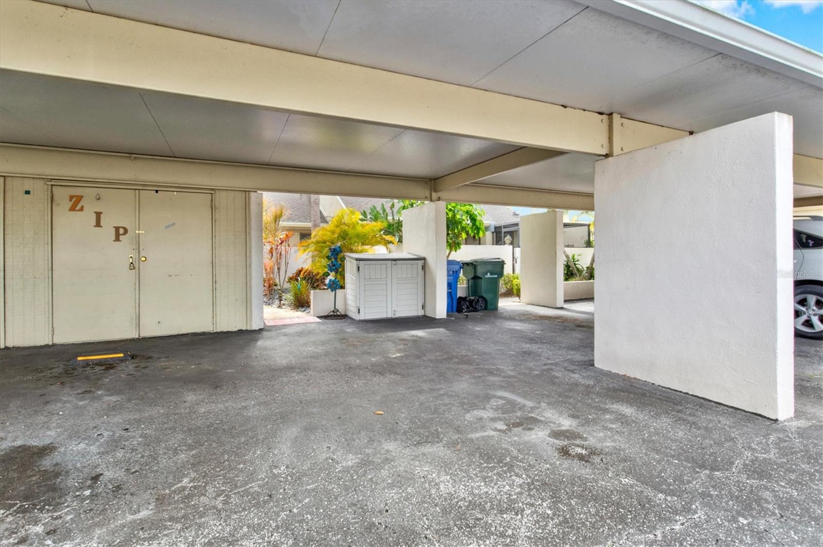 Image 31 of 62 For 2453 Crispin Court F4