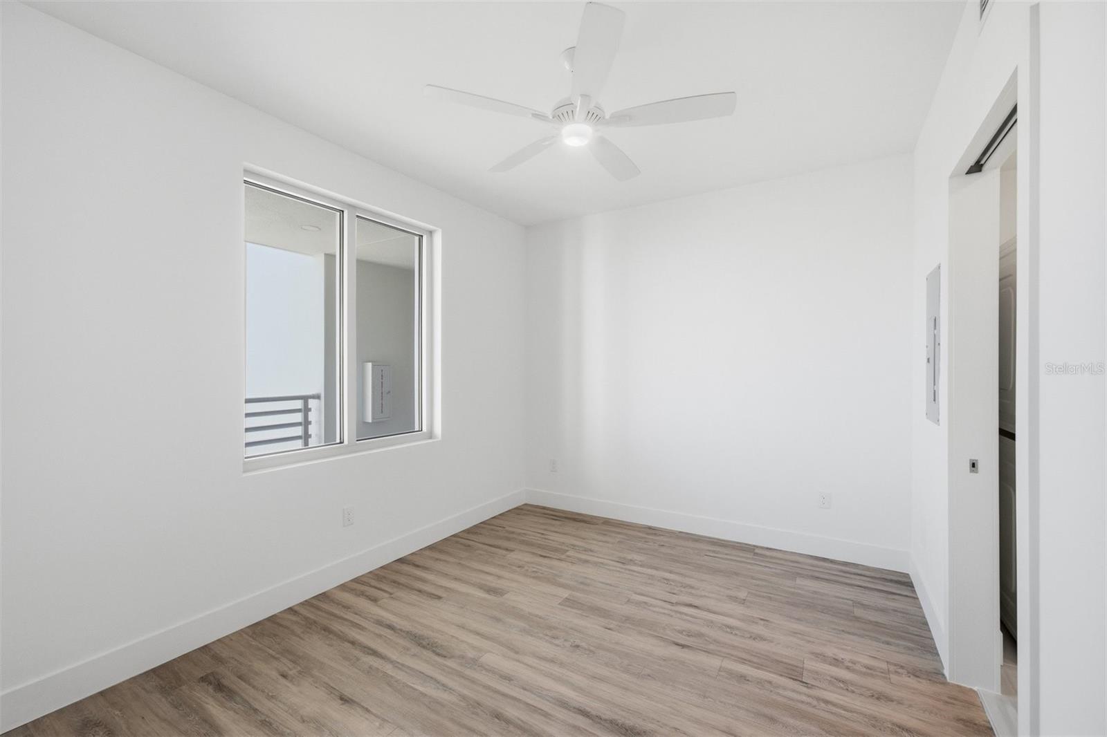 Image 17 of 48 For 1703 Tamiami Trail B507