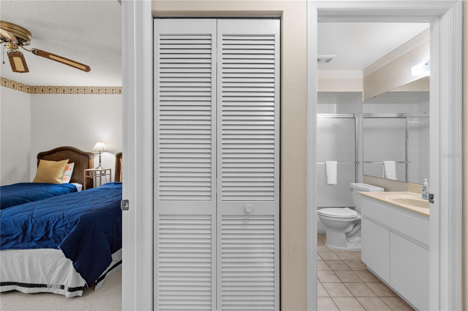 Image 14 of 68 For 922 Capri Isles Boulevard 217