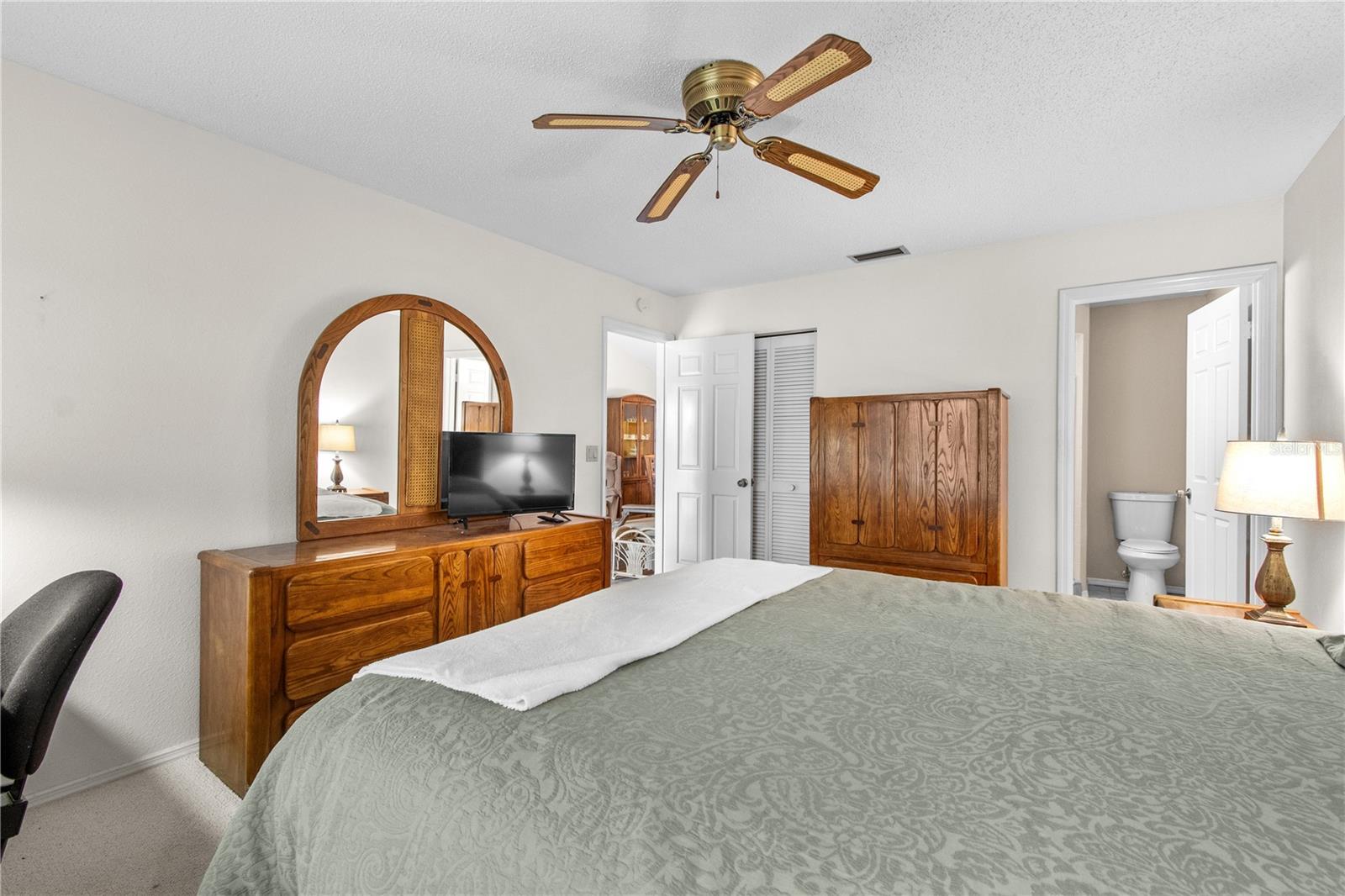 Image 24 of 68 For 922 Capri Isles Boulevard 217