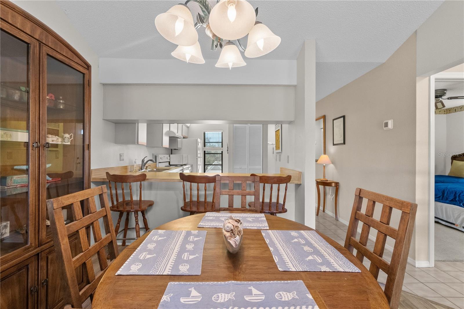 Image 8 of 68 For 922 Capri Isles Boulevard 217